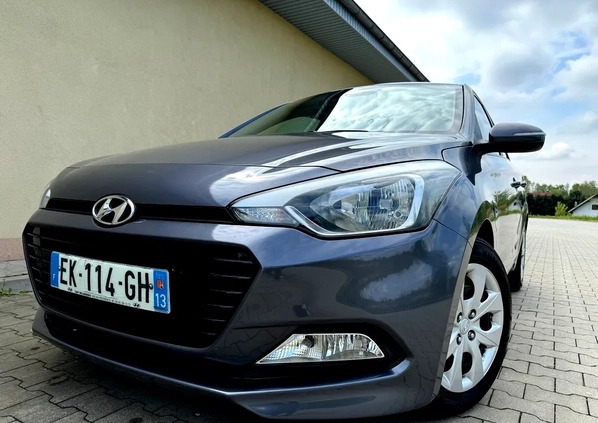 Hyundai i20 cena 35900 przebieg: 98000, rok produkcji 2018 z Biała małe 407